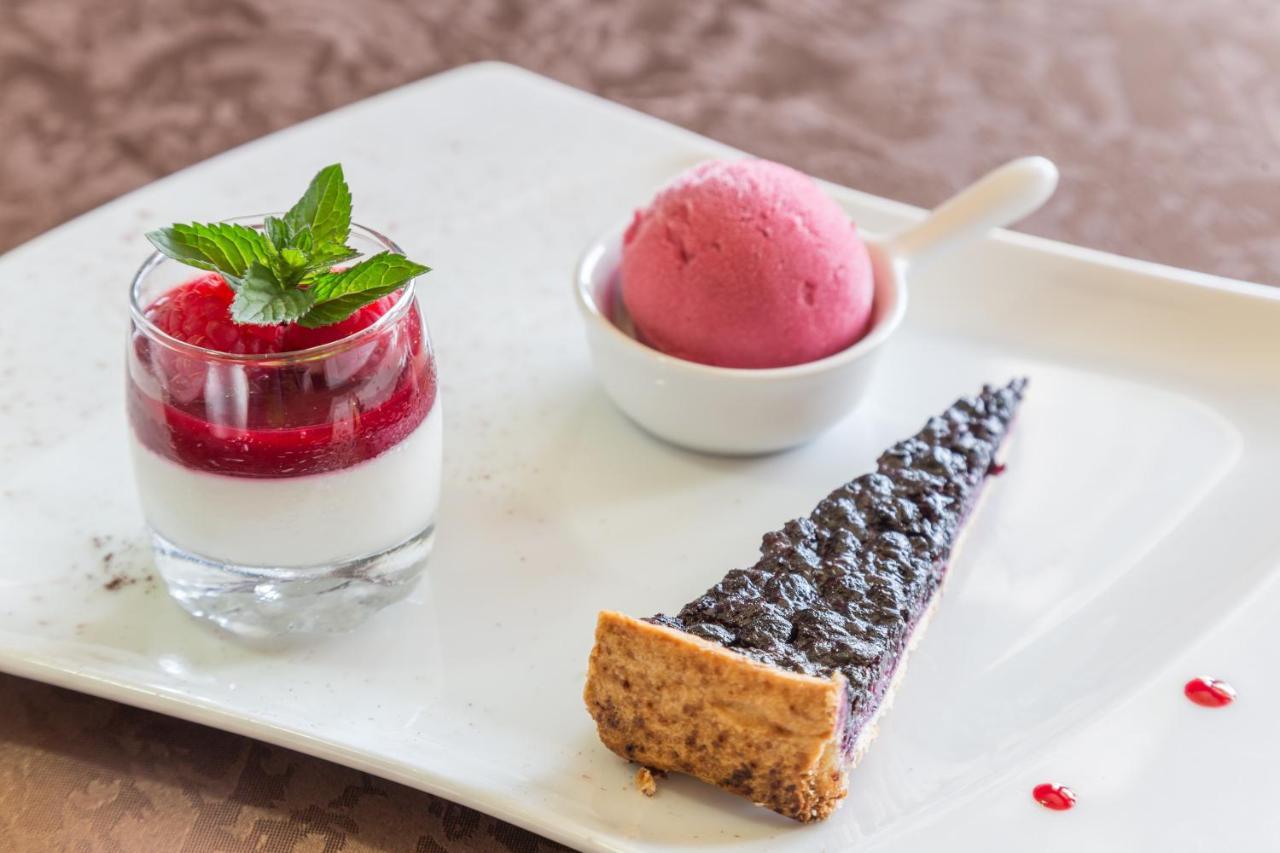 לה רוס Hotel Restaurant Le Yeti מראה חיצוני תמונה